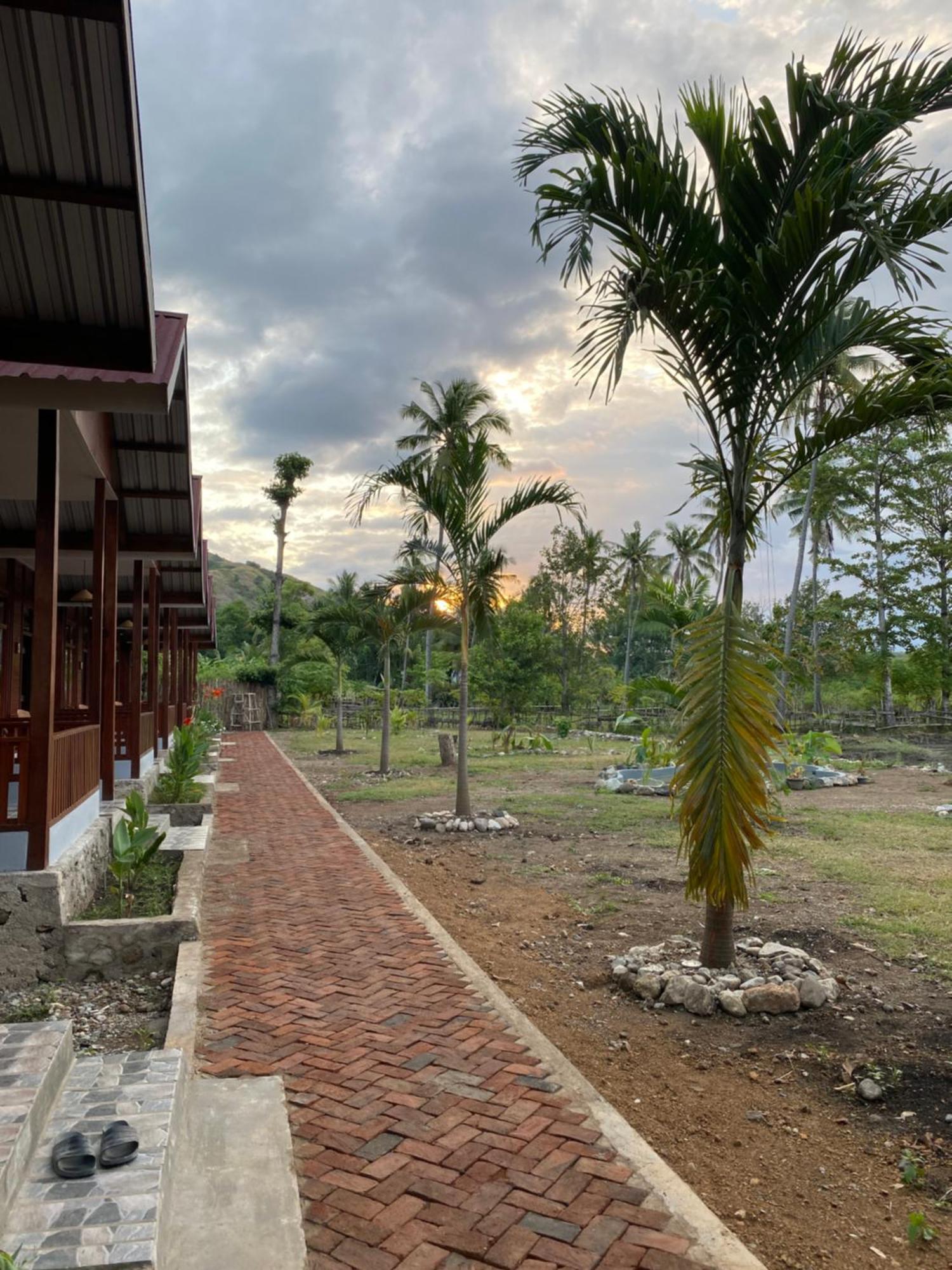 Nuna Bungalows Riung 外观 照片